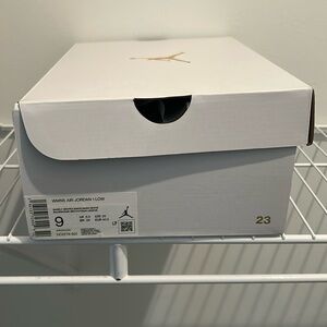 Empty Air Jordan 1 Low Box